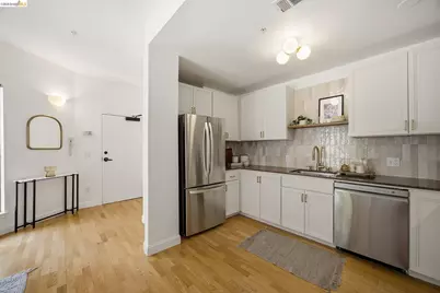 711 Walker Ave #202, Oakland, CA 94610 - Photo 18