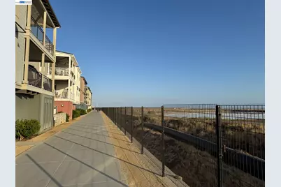 9824 Seawind Way, Newark, CA 94560 - Photo 4