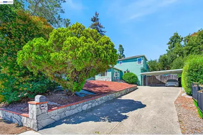 8382 Golf Links Rd, Oakland, CA 94605 - Photo 2