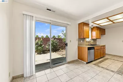 847 W Sunset Blvd #B, Hayward, CA 94541 - Photo 14