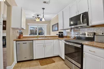 113 Harris Cir, Bay Point, CA 94565 - Photo 14