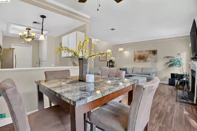 113 Harris Cir, Bay Point, CA 94565 - Photo 8