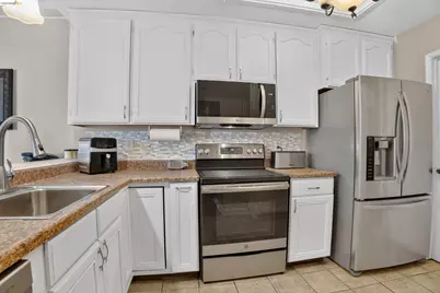113 Harris Cir, Bay Point, CA 94565 - Photo 12