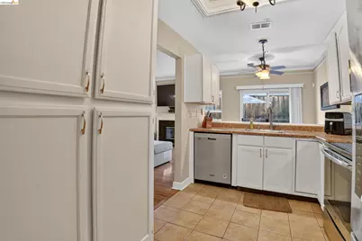 113 Harris Cir, Bay Point, CA 94565 - Photo 14