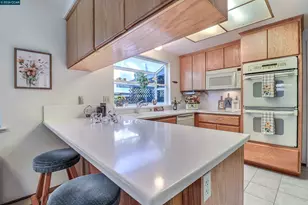 2811 St Joseph Dr, Concord, CA 94518 - Photo 20