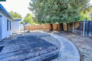 2811 St Joseph Dr, Concord, CA 94518 - Photo 58