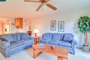 2811 St Joseph Dr, Concord, CA 94518 - Photo 34