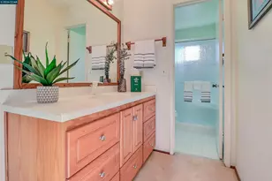 2811 St Joseph Dr, Concord, CA 94518 - Photo 48