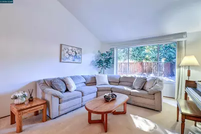 2811 Saint Joseph Dr, Concord, CA 94518 - Photo 16