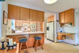 2811 St Joseph Dr, Concord, CA 94518 - Photo 36