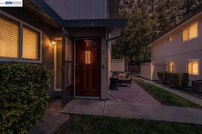 8172 Arroyo Dr #3, Pleasanton, CA 94588 - Photo 4