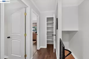 8172 Arroyo Dr, Pleasanton, CA 94588 - Photo 24