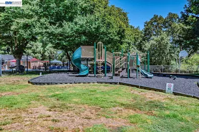 8172 Arroyo Dr #3, Pleasanton, CA 94588 - Photo 34