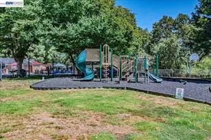 8172 Arroyo Dr, Pleasanton, CA 94588 - Photo 34