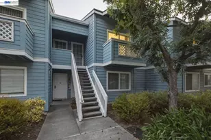 1511 Four Oaks Cir, San Jose, CA 95131 - Photo 2