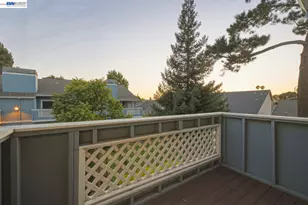 1511 Four Oaks Cir, San Jose, CA 95131 - Photo 32