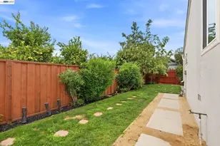 17291 Via Flores, San Lorenzo, CA 94580 - Photo 44