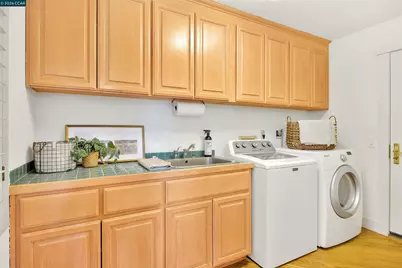 857 Las Trampas Rd, Lafayette, CA 94549 - Photo 24