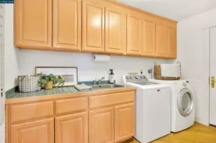 857 Las Trampas Rd, Lafayette, CA 94549 - Photo 24