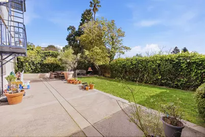 474 Merritt Ave #7, Oakland, CA 94610 - Photo 34
