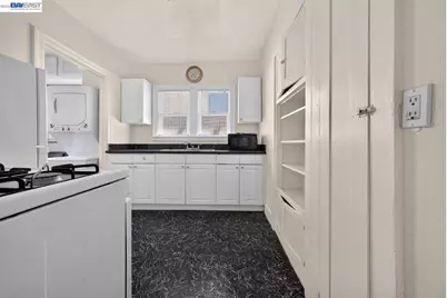 922 Arlington Ave, Oakland, CA 94608 - Photo 22