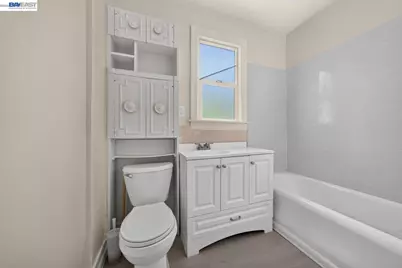 922 Arlington Ave, Oakland, CA 94608 - Photo 10