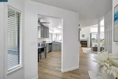 418 Dohrmann Ln, Pinole, CA 94564 - Photo 14