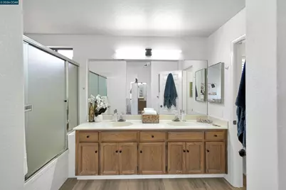 418 Dohrmann Ln, Pinole, CA 94564 - Photo 44