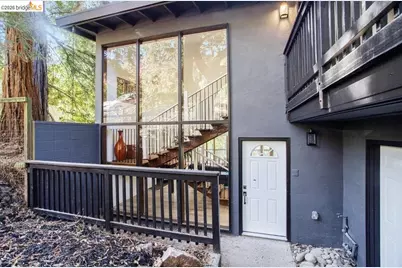 6855 Gunn Dr, Oakland, CA 94611 - Photo 2