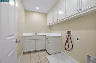 5668 Rosscommon Way, Antioch, CA 94531 - Photo 36