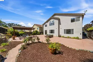 327 Hawk Ridge Dr, Richmond, CA 94806 - Photo 36