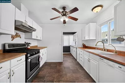 294 7th St, Rio Vista, CA 94571 - Photo 14