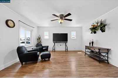 294 7th St, Rio Vista, CA 94571 - Photo 8