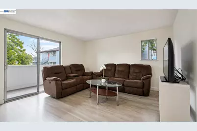 29629 Mountain Oak Ct #46, Hayward, CA 94544 - Photo 2