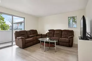 29629 Mountain Oak Ct, Hayward, CA 94544 - Photo 2