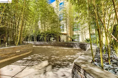 585 9th St #335, Oakland, CA 94607 - Photo 16