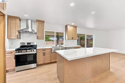 36956 Reynolds Dr, Fremont, CA 94536 - Photo 8