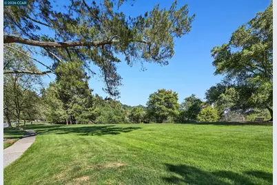 200 The Knoll, Orinda, CA 94563 - Photo 32