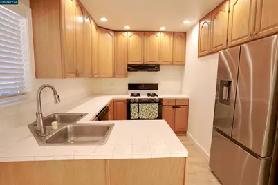 1891 Landana Dr #C, Concord, CA 94519 - Photo 8