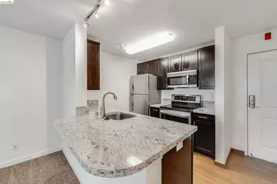 6400 Christie Ave #3206, Emeryville, CA 94608 - Photo 6