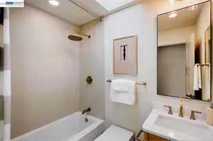 8155 Elgin Ln, Dublin, CA 94568 - Photo 18