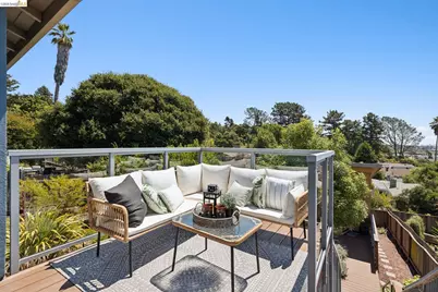 7450 Terrace Dr, El Cerrito, CA 94530 - Photo 38