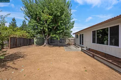 483 Brunswick Dr, Vallejo, CA 94591 - Photo 28