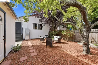1028 57th St, Oakland, CA 94608 - Photo 36