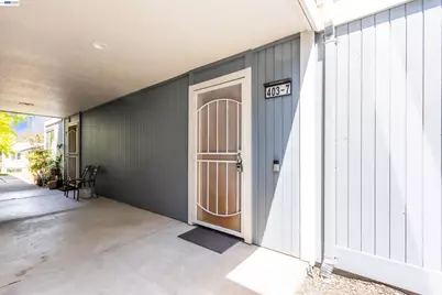 403 Olympus #7, Hercules, CA 94547 - Photo 4