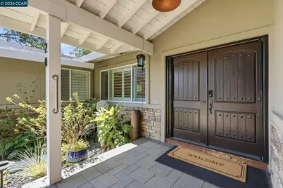 20 Waterberry Ct, Pleasant Hill, CA 94523 - Photo 2