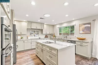 20 Waterberry Ct, Pleasant Hill, CA 94523 - Photo 14