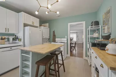 3412 13th Ave, Oakland, CA 94610 - Photo 16