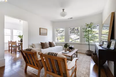 4132 Manila Ave, Oakland, CA 94609 - Photo 8