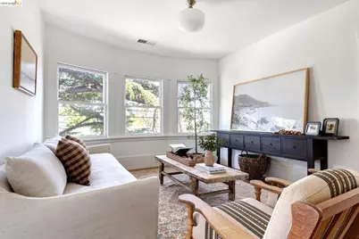 4132 Manila Ave, Oakland, CA 94609 - Photo 6